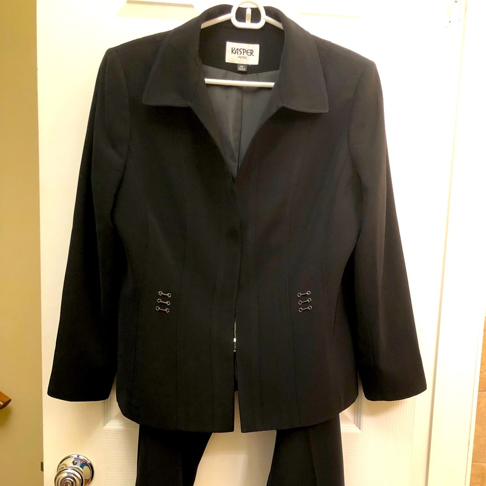 ⬇️⬇️Kasper Pantsuit